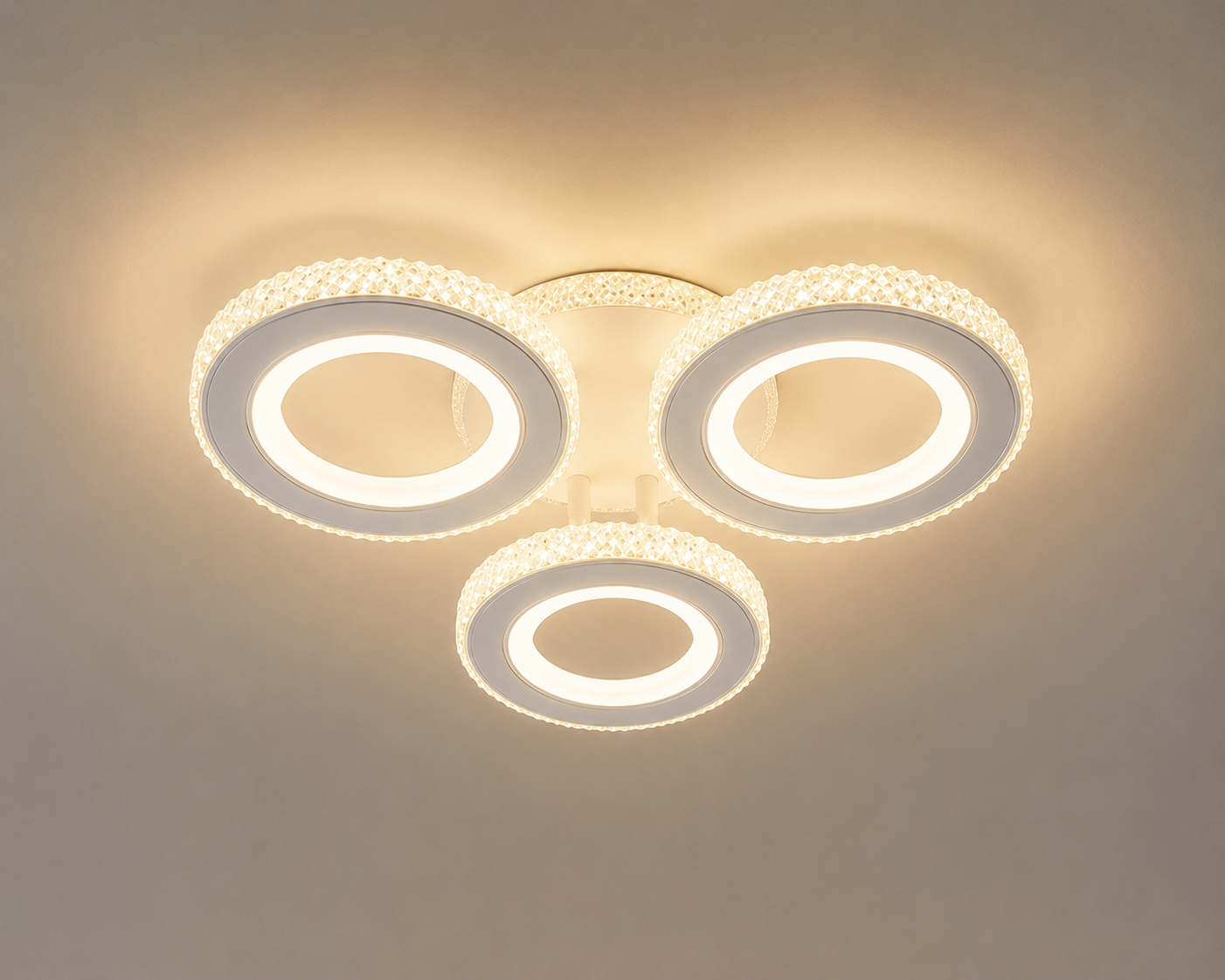 Lustra LED moderna cu cristale, 94W, 3 trepte lumină, telecomandă, Alb/Crom – Model 26032/3C