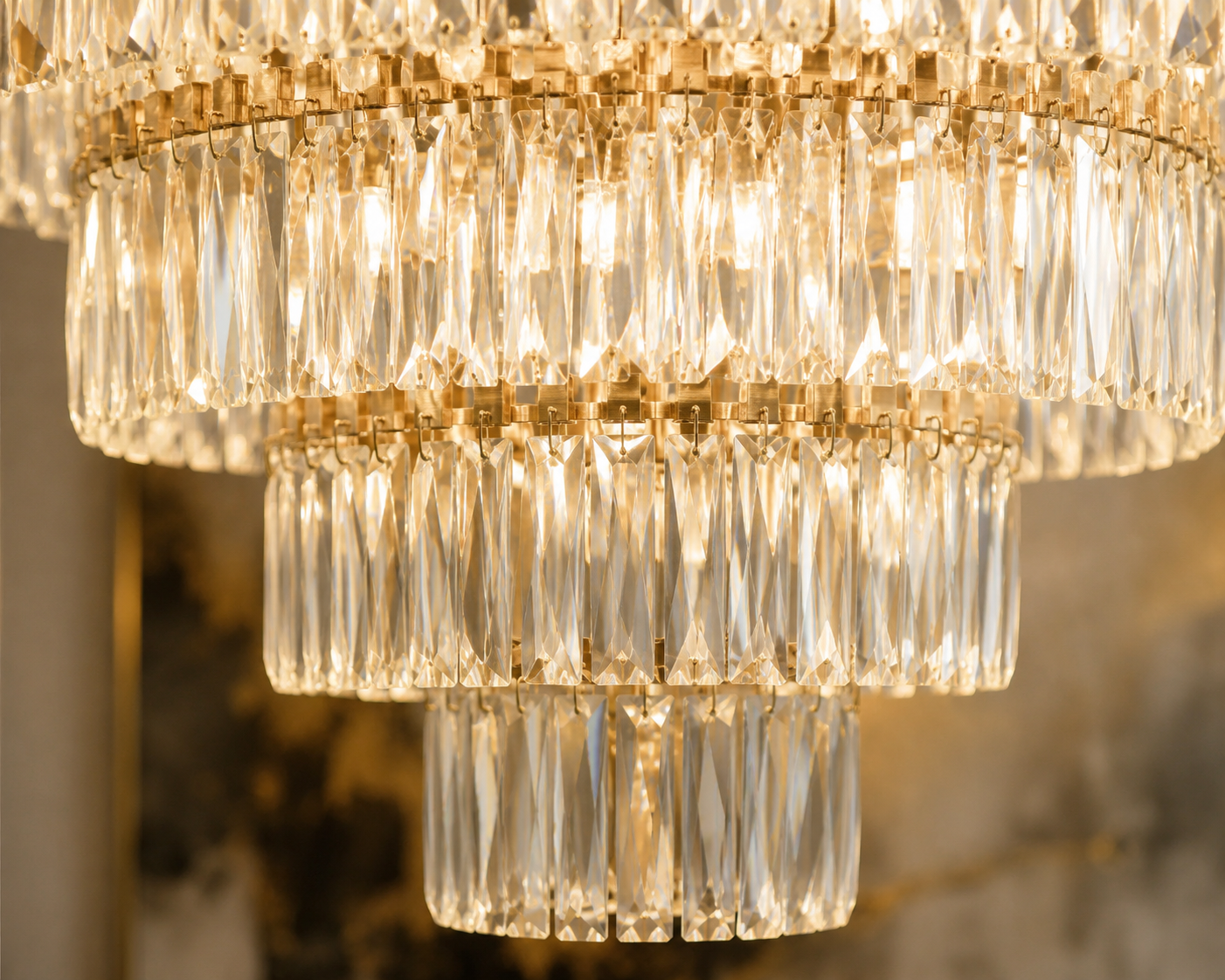 Candelabru de lux cu cristale, 18 becuri E27, Ø780×H510 mm, finisaj auriu, design stratificat