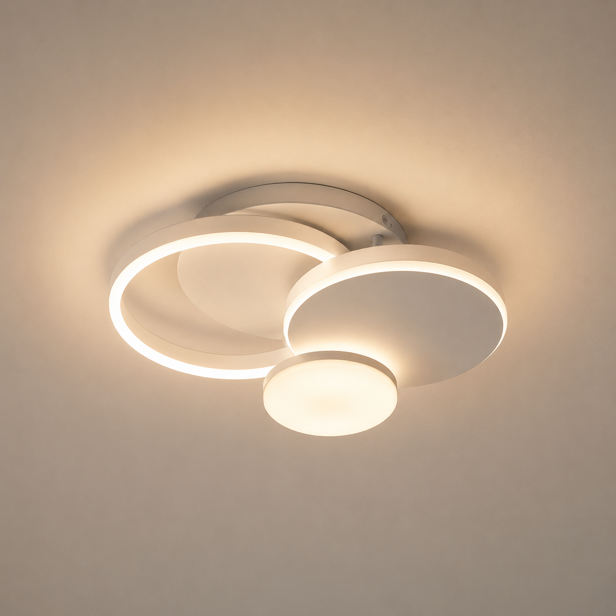 Lustră LED rotundă albă cu lumină reglabilă și telecomandă – 66056WH