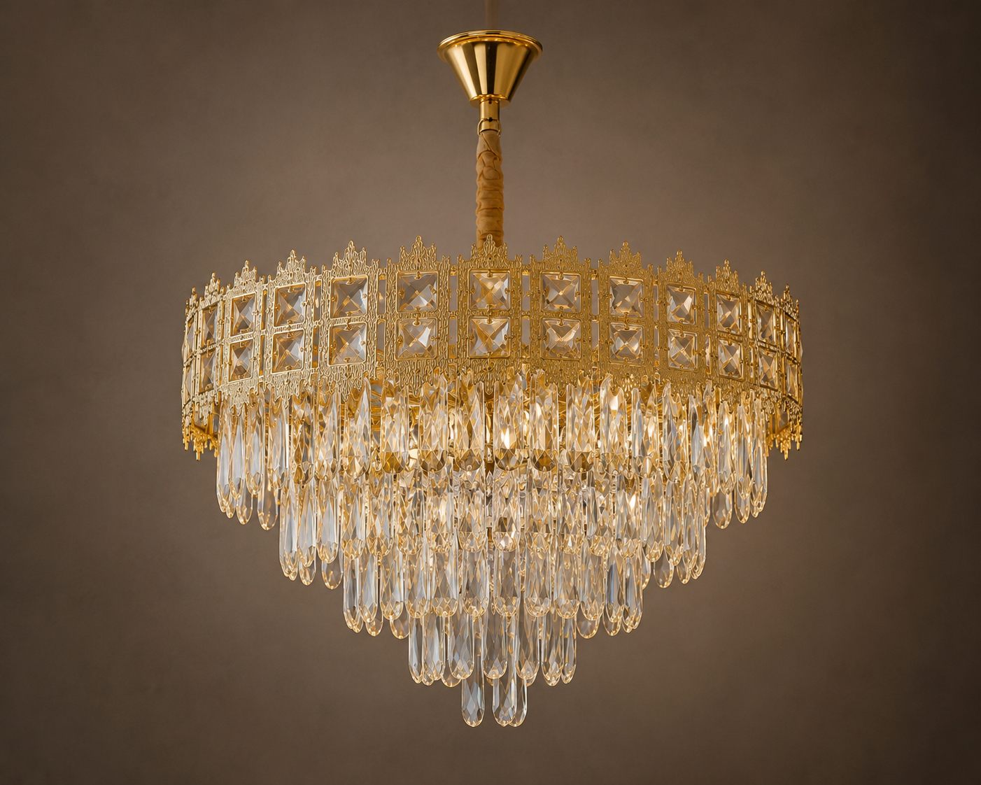 Candelabru auriu 70065-400 GD cu 5 socluri E27, stil modern pentru spații elegante