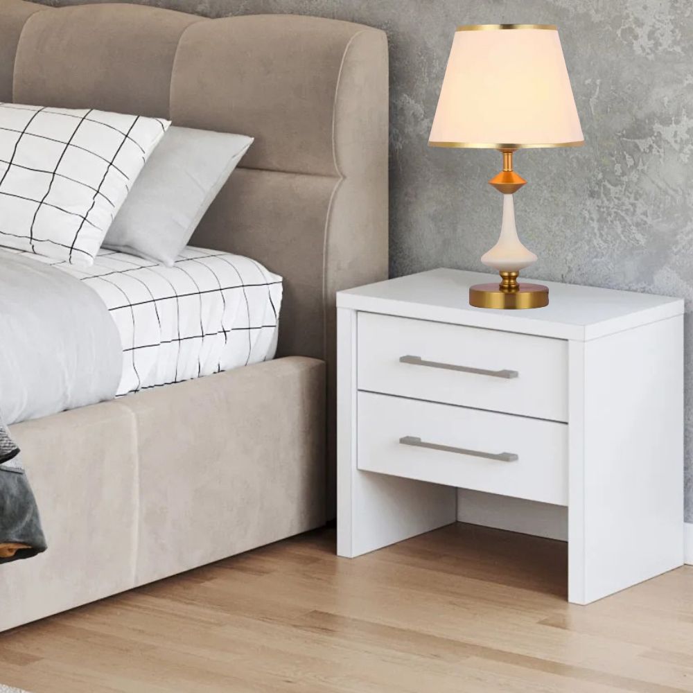 Veioza de Masă Albă cu Accente Aurii, H45 cm – Model 8619, Design Modern și Elegant