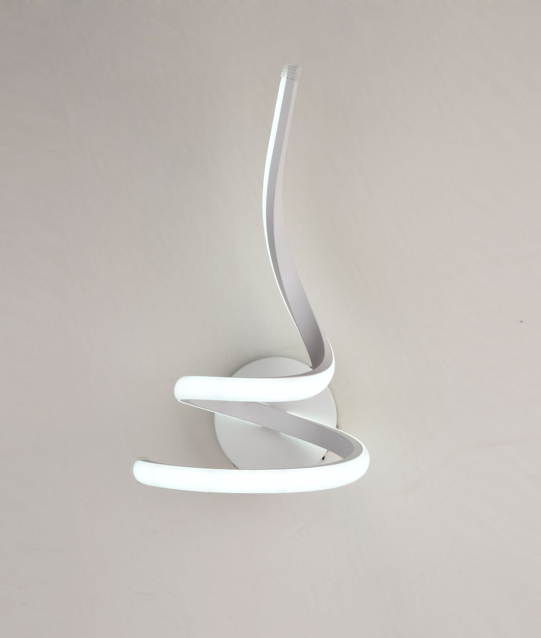 Aplica LED verticală decorativă, 17 W, Ø ≈ 190 mm, înălțime 360 mm, temperatură reglabilă 2800–6500 K – model SX8786 WH