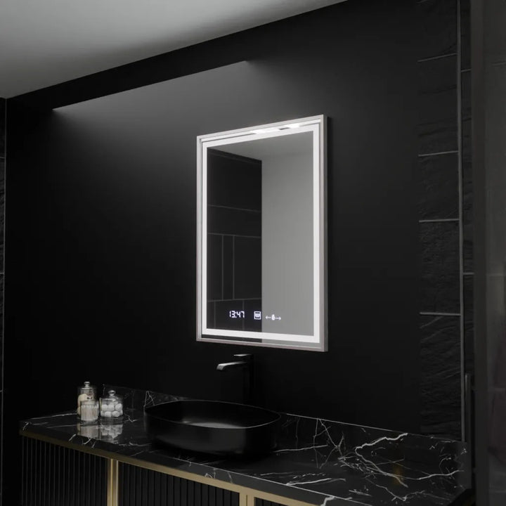 OGLINDA LED 60x80 CM VENTO IMPERIAL SILVER – CU SENZOR TOUCH, CEAS, TERMOMETRU, DEZABURIRE ȘI ILUMINARE DIMABILĂ