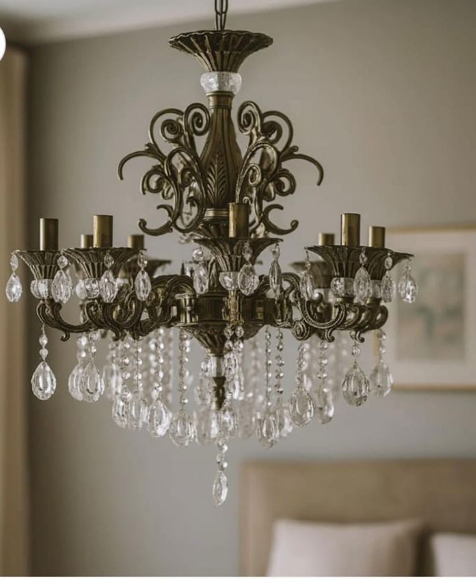 Candelabru Clasic Cu Cristale,8 BRATE,Soclu E14