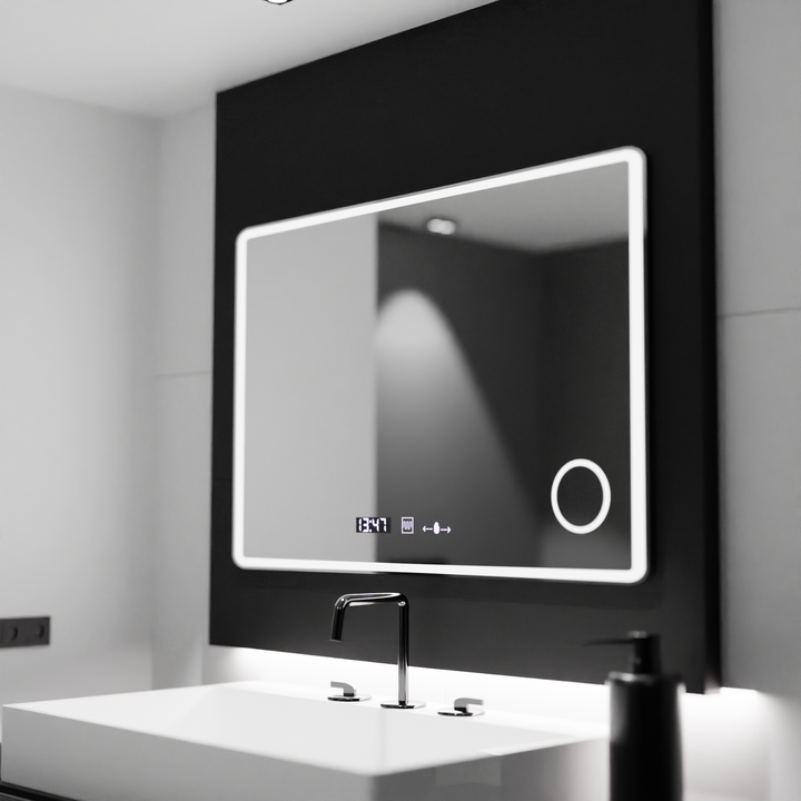 Oglinda LED dreptunghiulara 120×80 cm cu senzor, dezaburire, ceas și lumină reglabilă