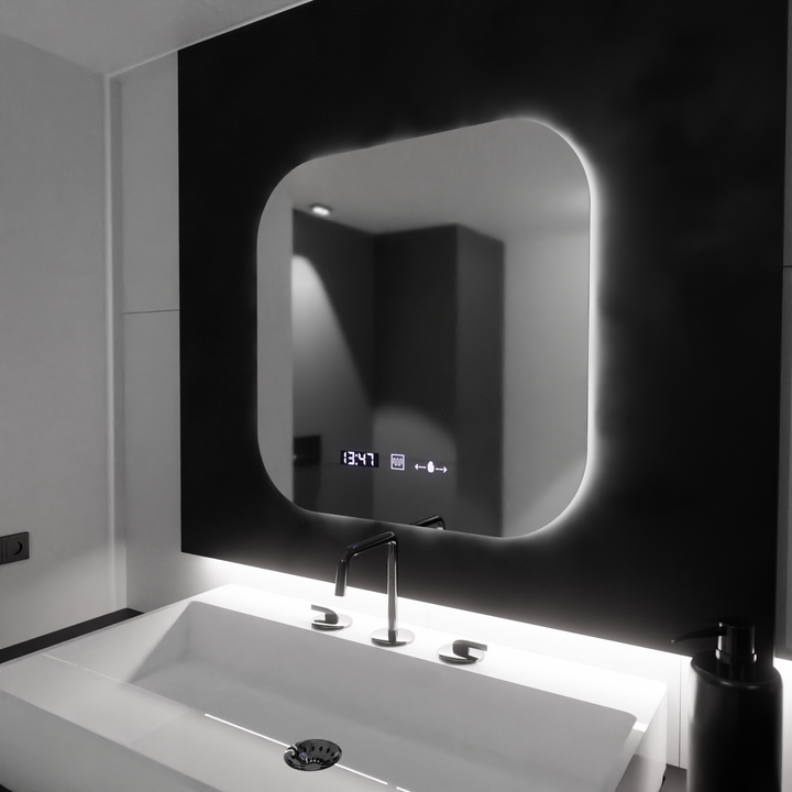 Oglinda LED 60×60 cm cu dezaburire, ceas digital și lumină reglabilă