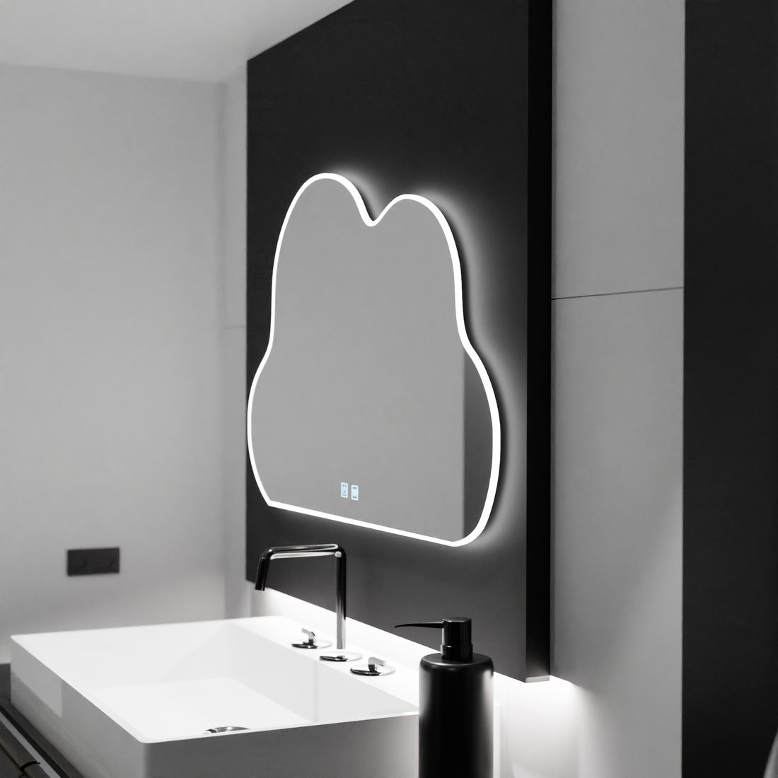 Oglinda LED Decorativa in Forma de Norisor – 60x40 cm, Touch, Dimabila, cu Dezaburire